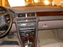 audi_a6_98_dashboard.jpg (138343 octets)
