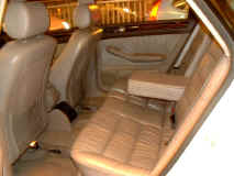 audi_a6_98_rear-seats.jpg (93469 octets)