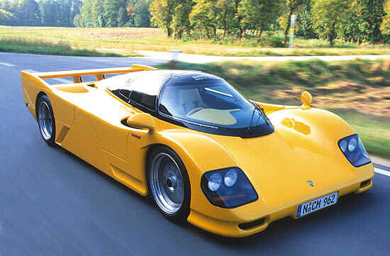 http://www.autodrome-cannes.com/dauer-porsche_962lm_yellow2.jpg