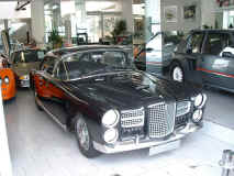 facel-vega_fv3_front.JPG (354494 octets)