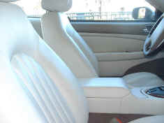 jaguar_xk8_2000_seats.JPG (123579 octets)