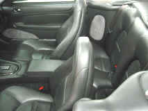 jaguar_xkr_black_interior.jpg (107721 octets)