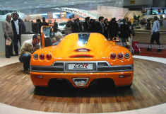 koenigsegg_ccr_rear_geneva04JPG.jpg (219590 octets)