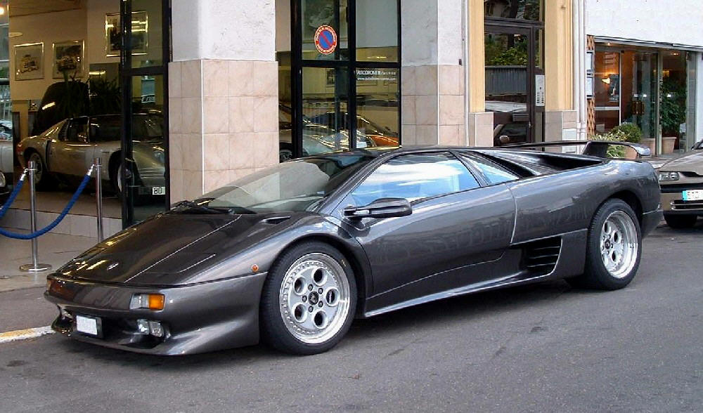 [Image: lamborghin_diablo_vt_96_profile.jpg]