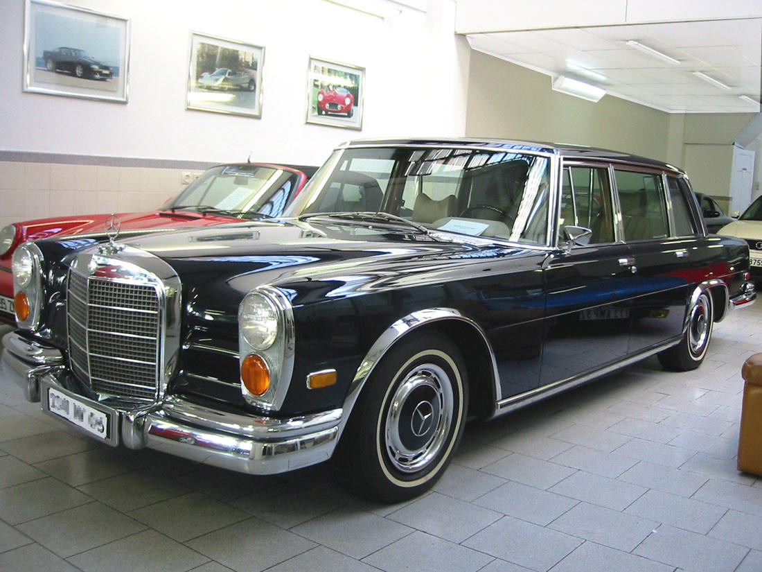 mercedes_600_navy-blue_3-4_lo.jpg