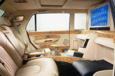 mulliner_interior_1200.jpg (365246 octets)