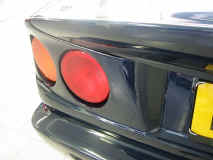 aston-martin_v8_vantage_rear_lights.JPG (114426 octets)