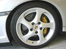 porsche_gt2-ruf_wheel.JPG (135517 octets)